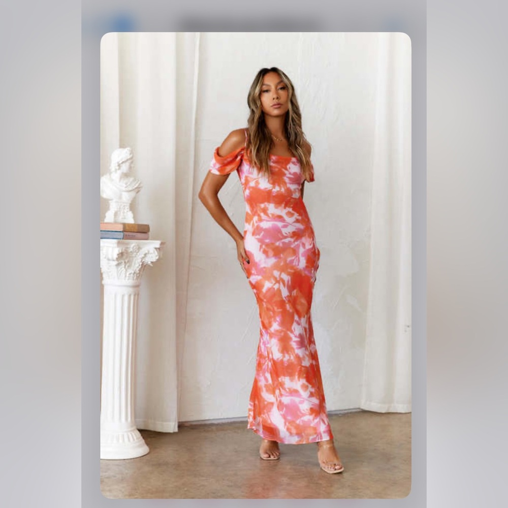 Hello Molly: All About May Floral Maxi Dress